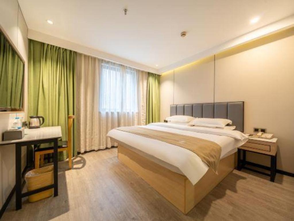 Greentree Railway Station Macao Road Hotel 3*